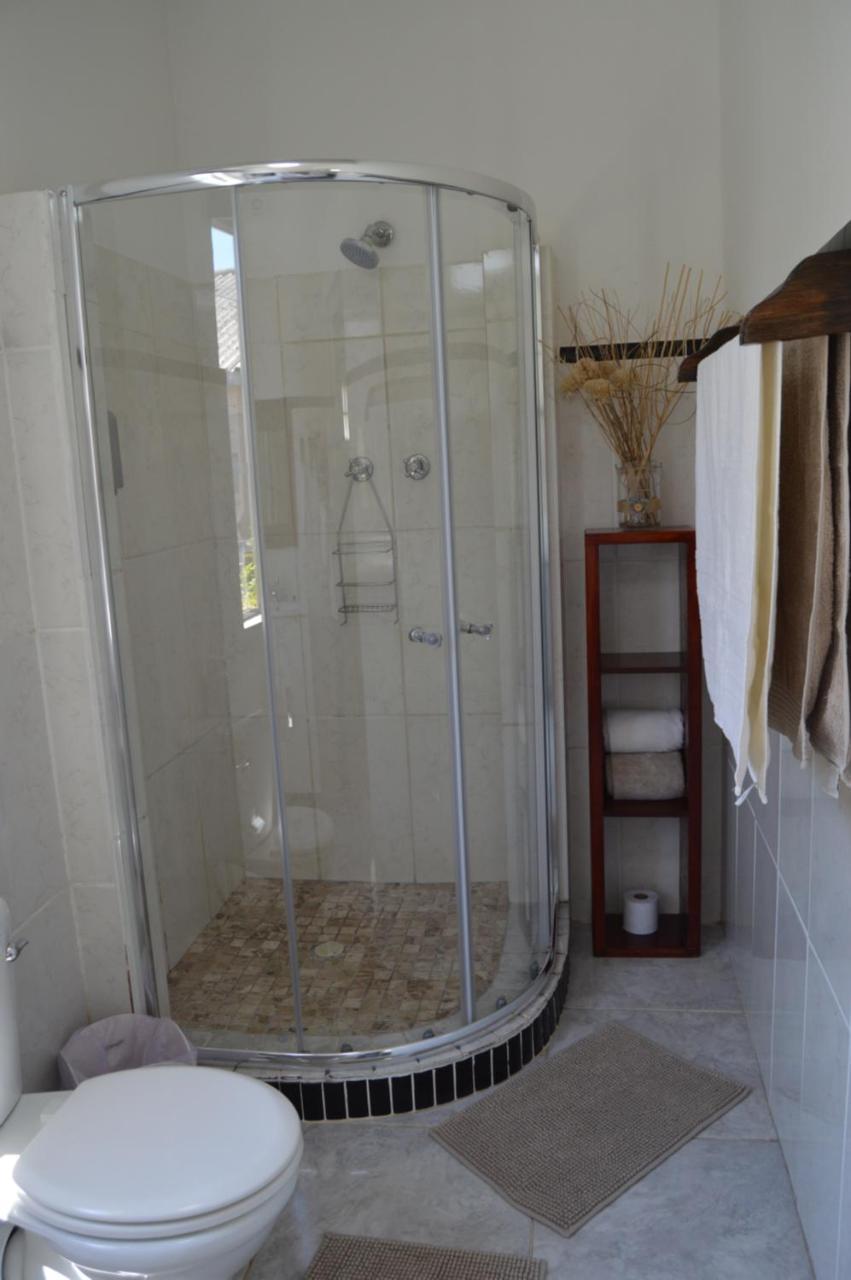 Villelodge Accommodation Lüderitz Exteriör bild